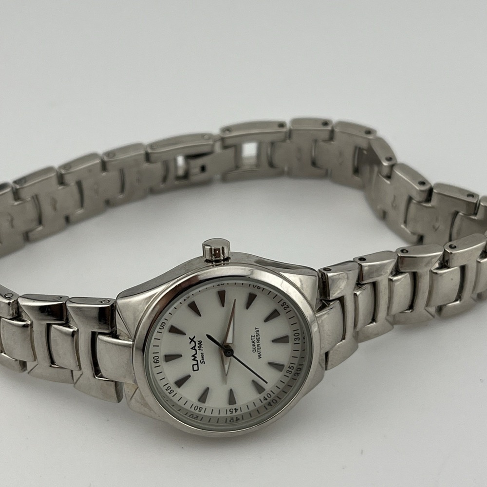 QMax Watch Women 24mm Silver Case 8" Band- New Battery - Picture 4 of 7
